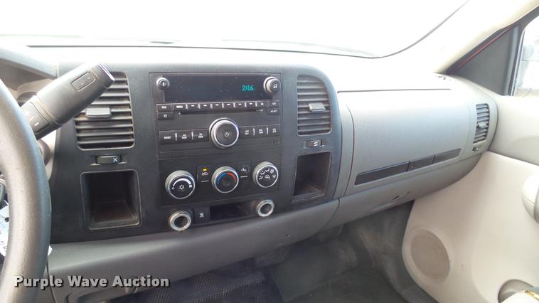 image for item DA0404 2009 Chevrolet Silverado 2500HD Crew Cab pickup truck