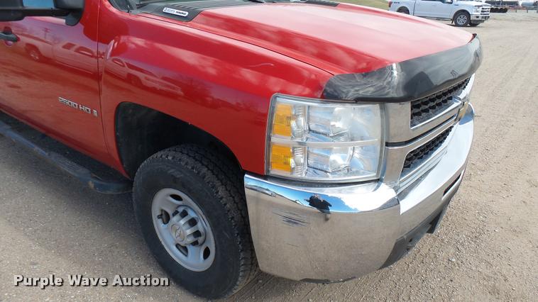 image for item DA0404 2009 Chevrolet Silverado 2500HD Crew Cab pickup truck