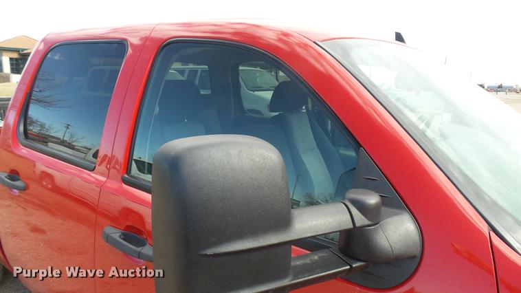 image for item DA0404 2009 Chevrolet Silverado 2500HD Crew Cab pickup truck