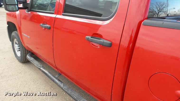 image for item DA0404 2009 Chevrolet Silverado 2500HD Crew Cab pickup truck