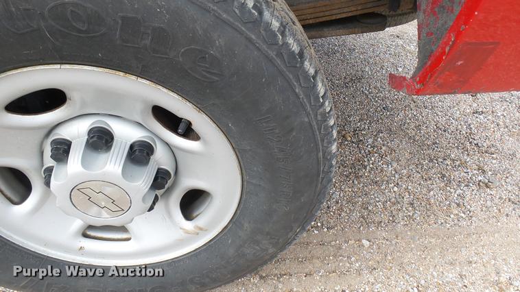 image for item DA0404 2009 Chevrolet Silverado 2500HD Crew Cab pickup truck