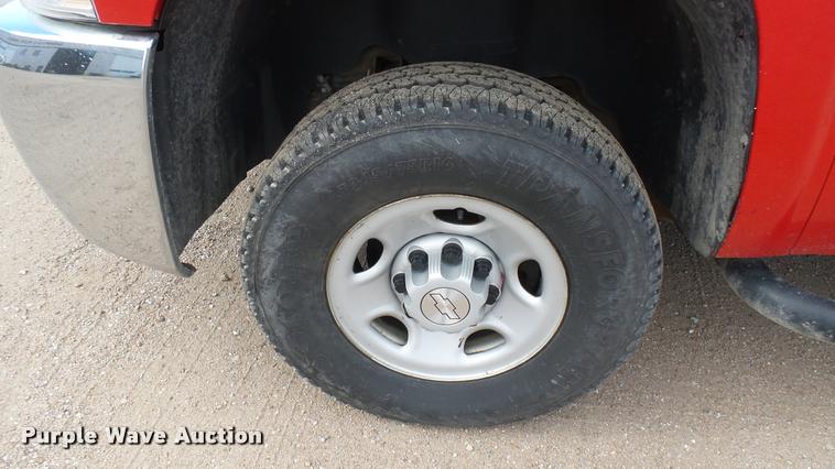 image for item DA0404 2009 Chevrolet Silverado 2500HD Crew Cab pickup truck