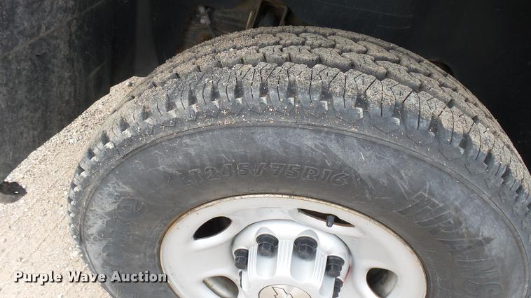 image for item DA0404 2009 Chevrolet Silverado 2500HD Crew Cab pickup truck