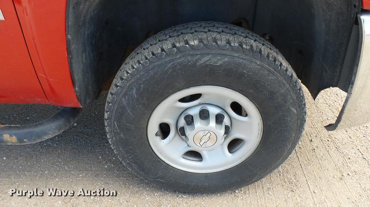 image for item DA0404 2009 Chevrolet Silverado 2500HD Crew Cab pickup truck