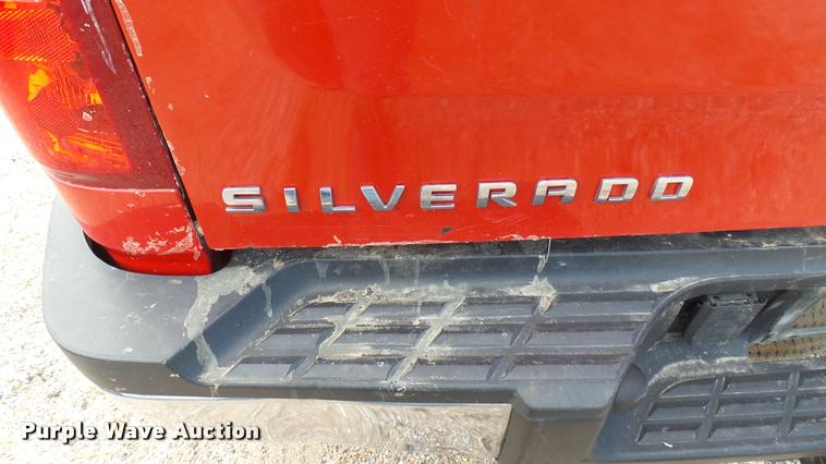 image for item DA0404 2009 Chevrolet Silverado 2500HD Crew Cab pickup truck