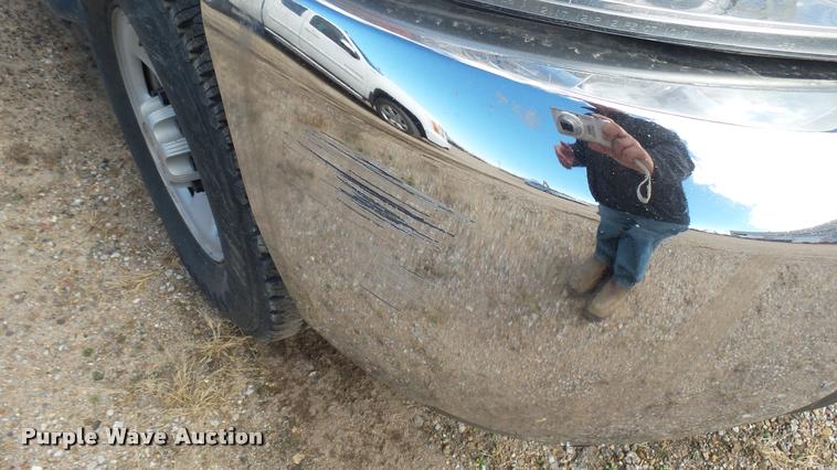 image for item DA0404 2009 Chevrolet Silverado 2500HD Crew Cab pickup truck