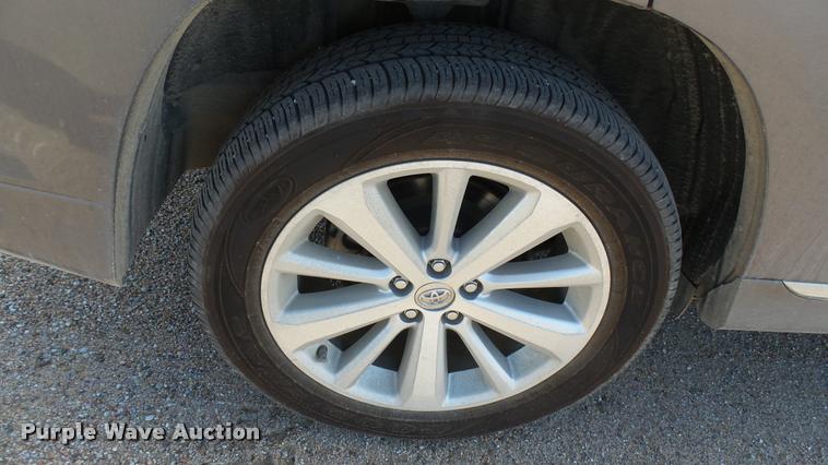 image for item DA0406 2013 Toyota Highlander Limited SUV