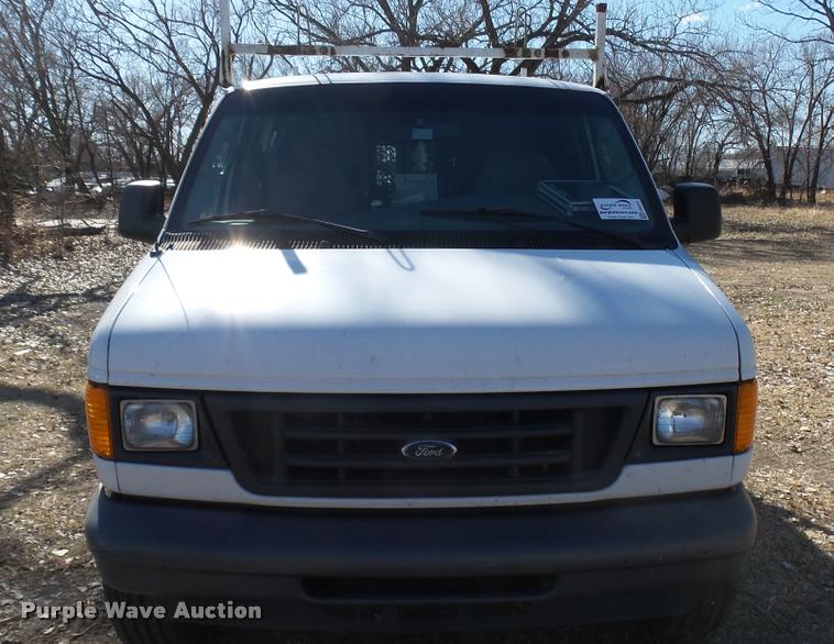 image for item DA0413 2006 Ford E250 van
