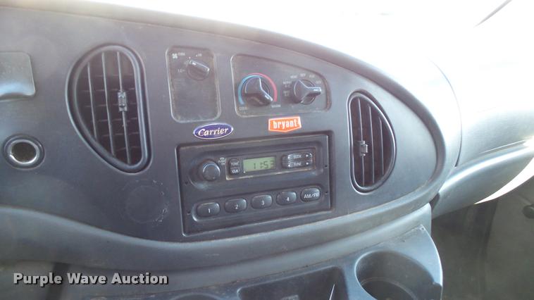 image for item DA0413 2006 Ford E250 van