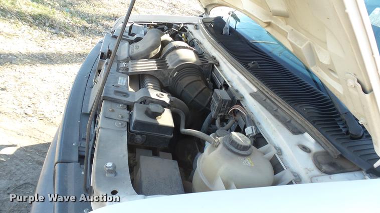 image for item DA0413 2006 Ford E250 van