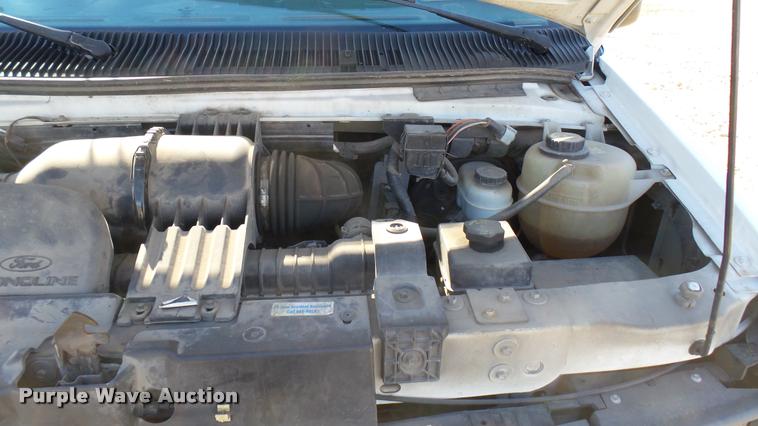 image for item DA0413 2006 Ford E250 van