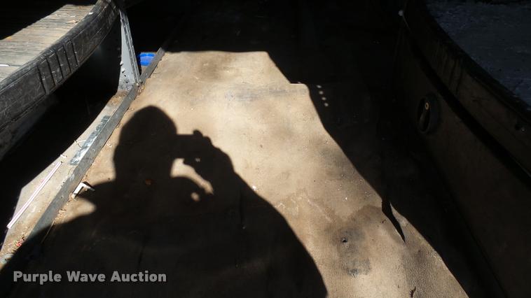 image for item DA0413 2006 Ford E250 van