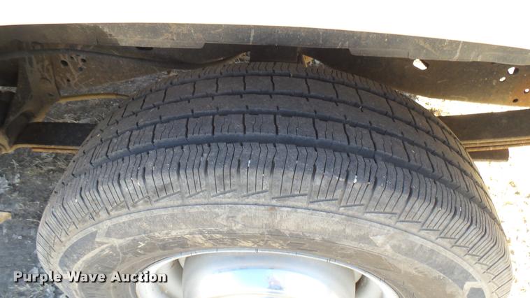 image for item DA0413 2006 Ford E250 van