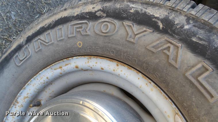 image for item DA0413 2006 Ford E250 van