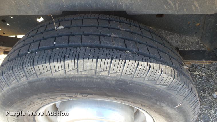 image for item DA0413 2006 Ford E250 van