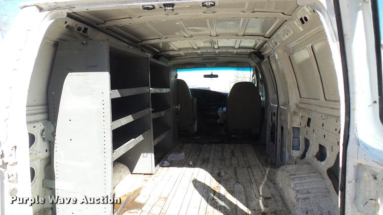 image for item DA0414 2007 Ford E150 van