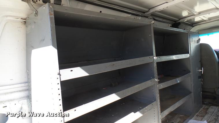 image for item DA0414 2007 Ford E150 van