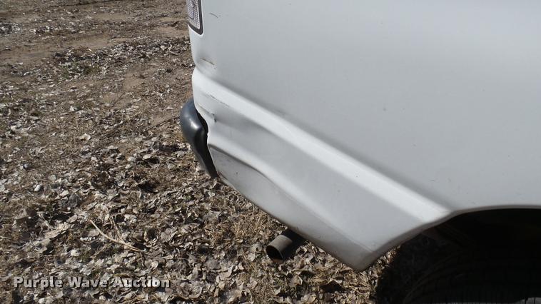 image for item DA0414 2007 Ford E150 van