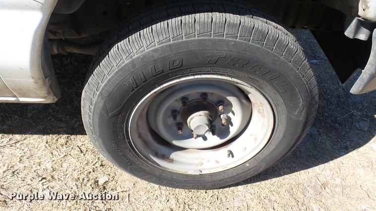 image for item DA0414 2007 Ford E150 van