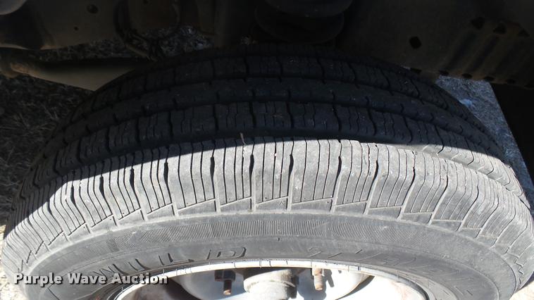 image for item DA0414 2007 Ford E150 van