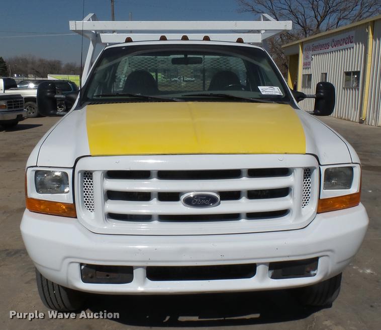 image for item DA0425 1999 Ford F450 Super Duty flatbed truck