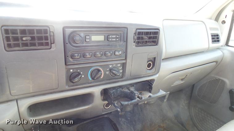 image for item DA0425 1999 Ford F450 Super Duty flatbed truck