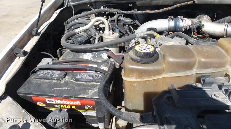 image for item DA0425 1999 Ford F450 Super Duty flatbed truck