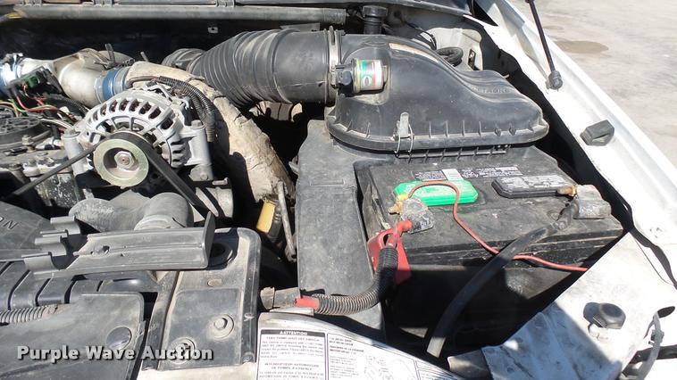 image for item DA0425 1999 Ford F450 Super Duty flatbed truck