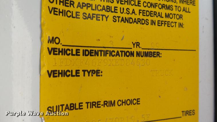 image for item DA0425 1999 Ford F450 Super Duty flatbed truck