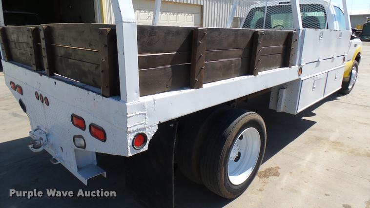 image for item DA0425 1999 Ford F450 Super Duty flatbed truck