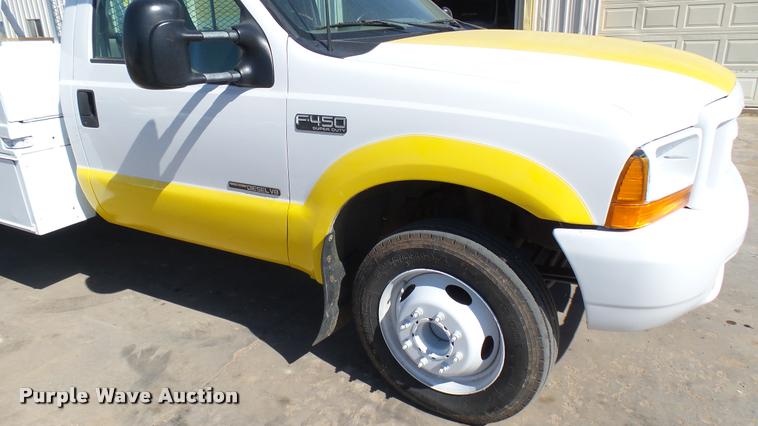 image for item DA0425 1999 Ford F450 Super Duty flatbed truck