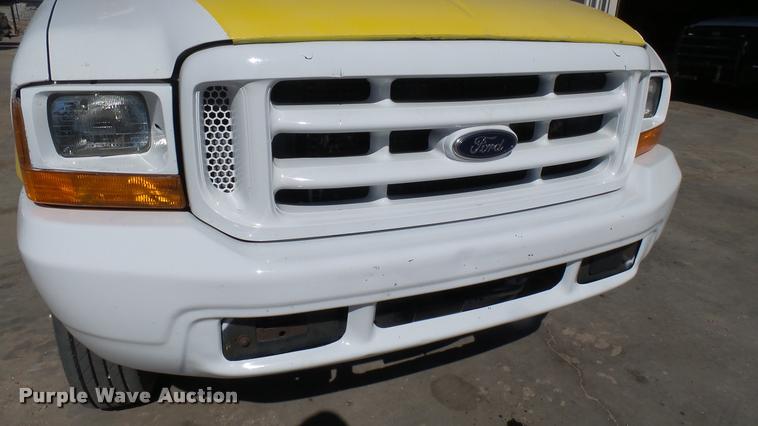 image for item DA0425 1999 Ford F450 Super Duty flatbed truck