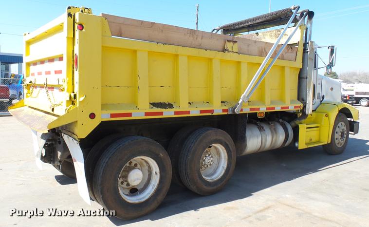 image for item DA0426 1987 Peterbilt 377 dump truck