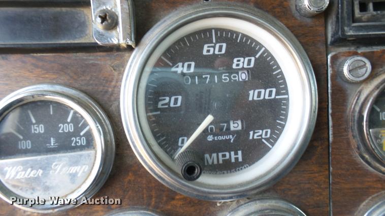 image for item DA0426 1987 Peterbilt 377 dump truck