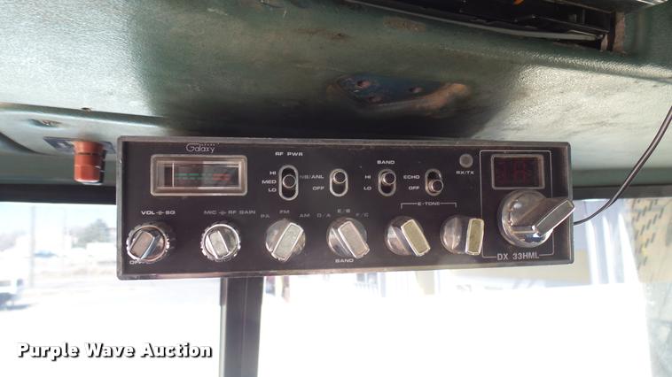 image for item DA0426 1987 Peterbilt 377 dump truck