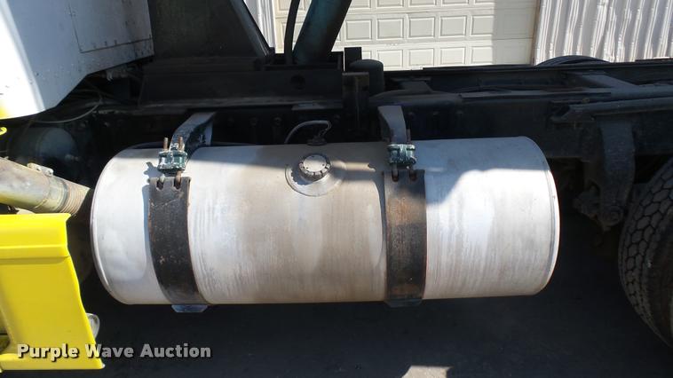 image for item DA0426 1987 Peterbilt 377 dump truck