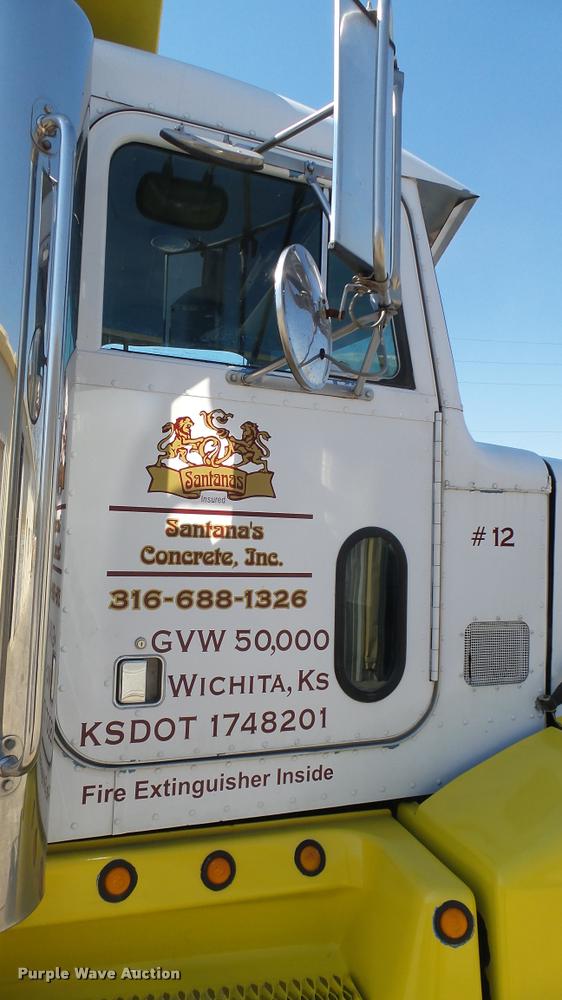 image for item DA0426 1987 Peterbilt 377 dump truck