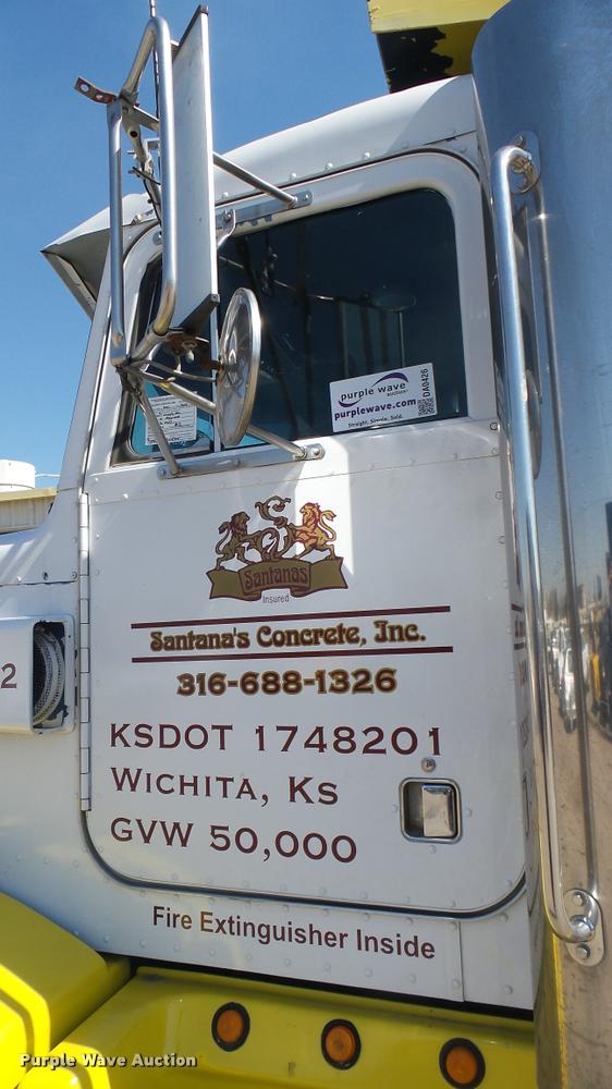 image for item DA0426 1987 Peterbilt 377 dump truck