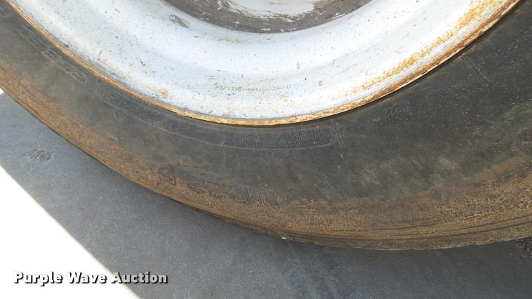 image for item DA0426 1987 Peterbilt 377 dump truck