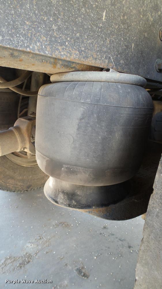 image for item DA0426 1987 Peterbilt 377 dump truck