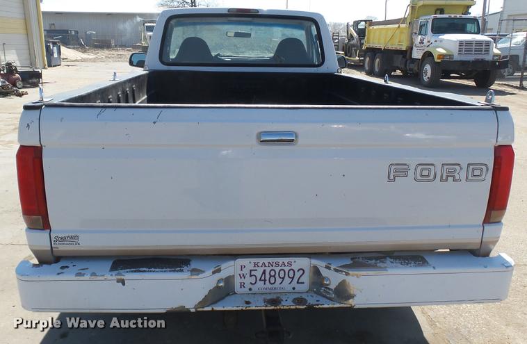 image for item DA0427 1996 Ford F150 pickup truck