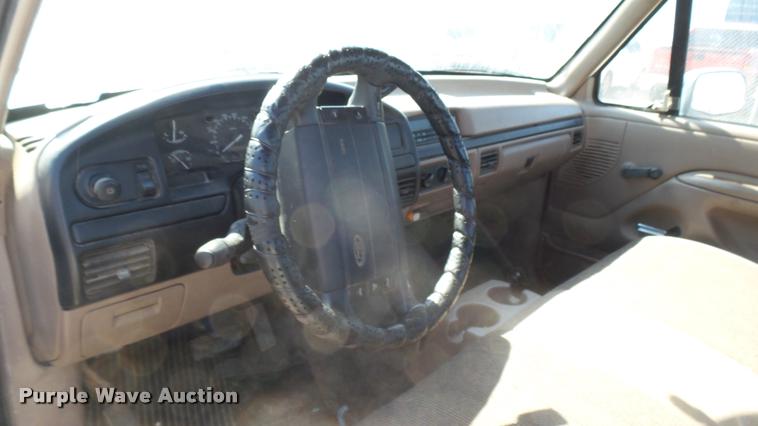 image for item DA0427 1996 Ford F150 pickup truck