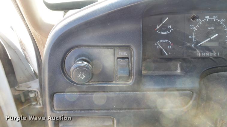 image for item DA0427 1996 Ford F150 pickup truck