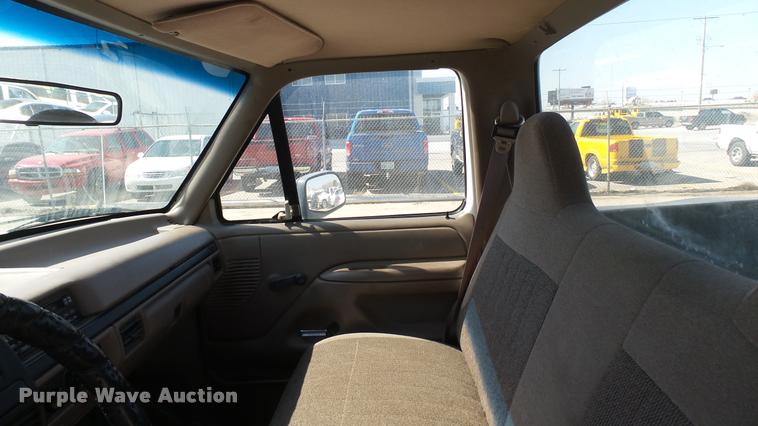 image for item DA0427 1996 Ford F150 pickup truck