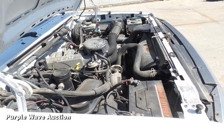 image for item DA0427 1996 Ford F150 pickup truck