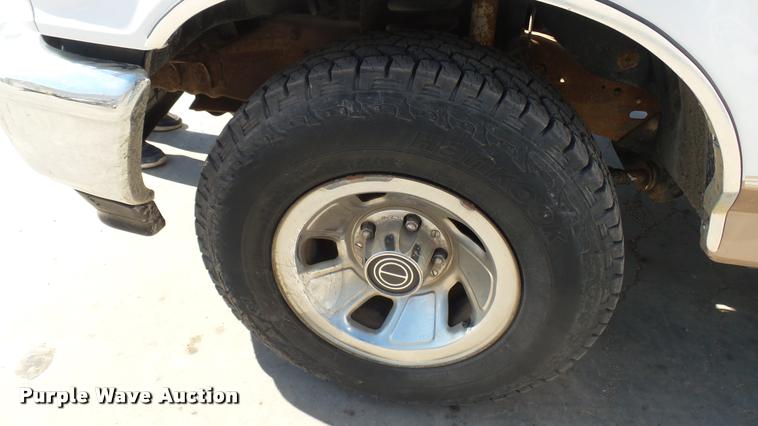 image for item DA0427 1996 Ford F150 pickup truck