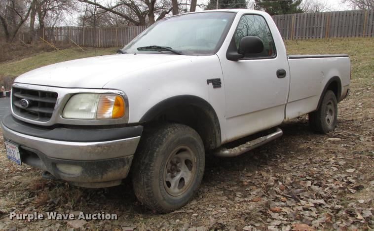 image for item DA0557 2002 Ford F150 XL pickup truck