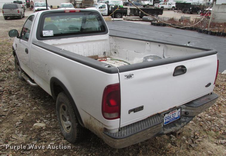 image for item DA0557 2002 Ford F150 XL pickup truck