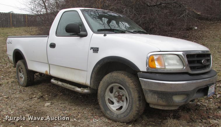 image for item DA0557 2002 Ford F150 XL pickup truck