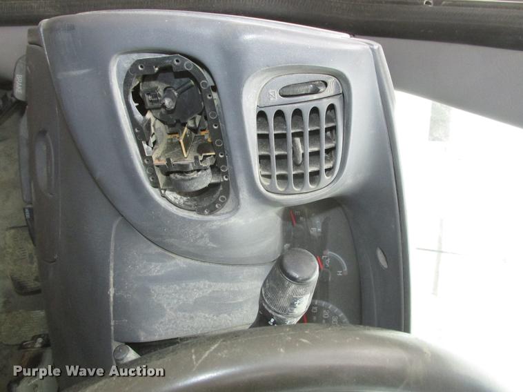 image for item DA0557 2002 Ford F150 XL pickup truck